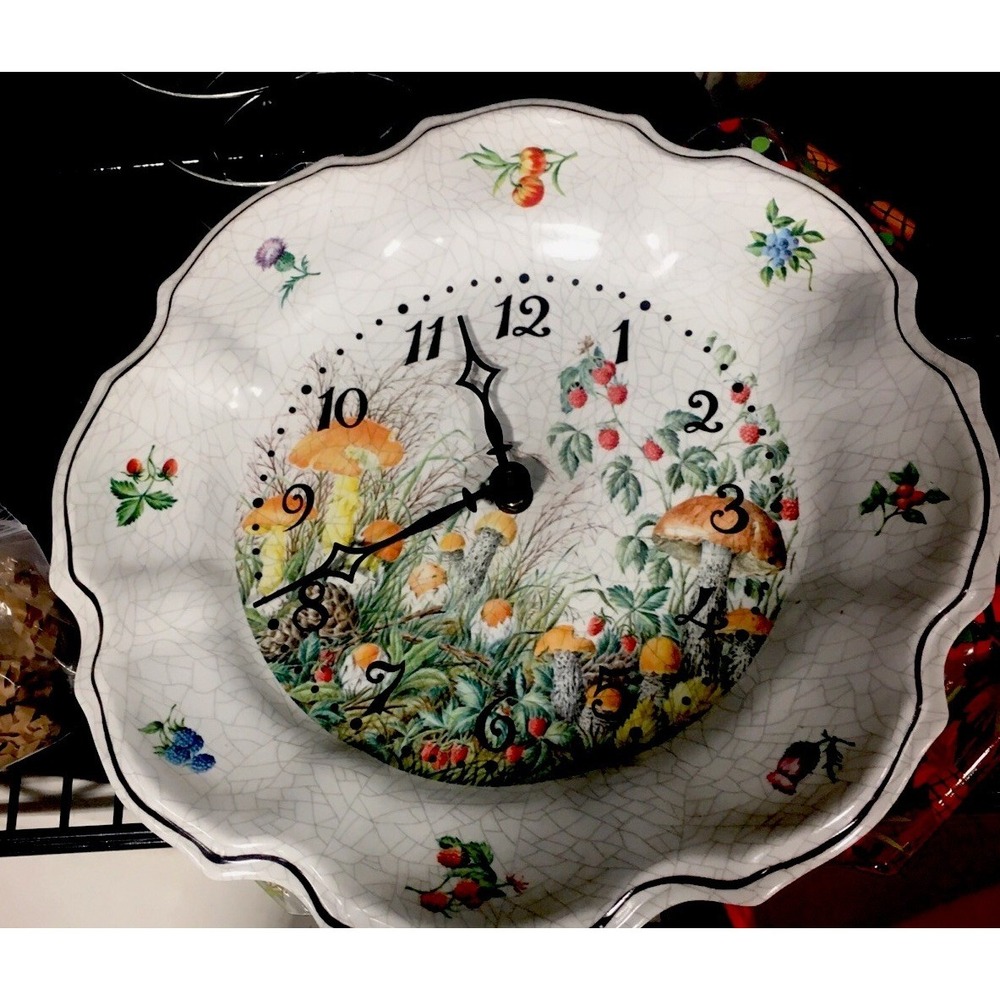 Mushroom Botanical Wall Clock Vintage Forest Cottage Core Decor Battery Operated
